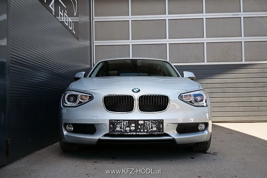 BMW 118d xDrive Österreich-Paket Image 3