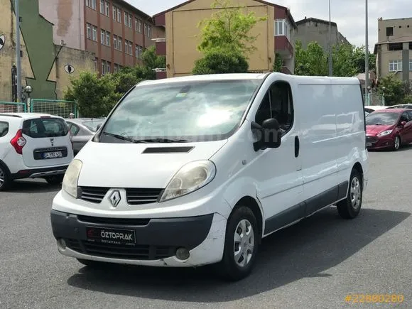 Renault Trafic 2.0 DCI Grand Confort Image 2